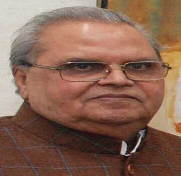 CBI searches house of ex-J&K governor Satya Pal Malik