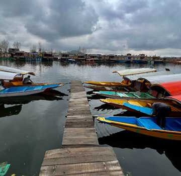 After rains, weather improves in Kashmir :Met