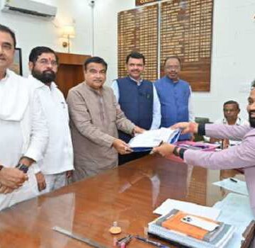 Nitin Gadkari files a nomination from Nagpur