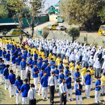 Students back to schools after 95 days winter vacations