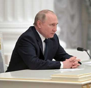 Putin declares nationwide mourning in Russia
