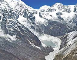 122 Glaciers Shrinking in Pir Panjal, Heightened Risk of Glacial Lake Outburst Floods: Report