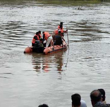 Srinagar Boat Tragedy Day 4: Rescue operation continues for missing persons despite adverse weather