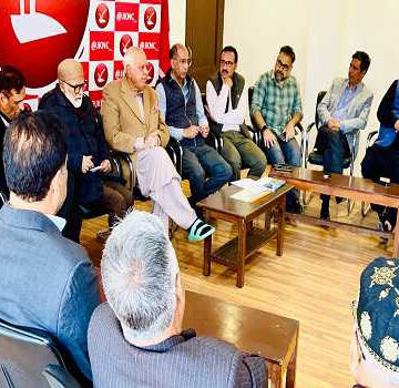 J & K People will give a befitting reply to BJP in LS election : Farooq