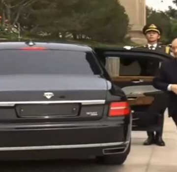 Putin arrives at Great Hall of People in Beijing for Talks With China’s Xi