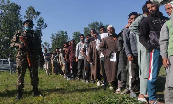 Voters queue up as polling gets underway in J&K’s Baramulla LS seat
