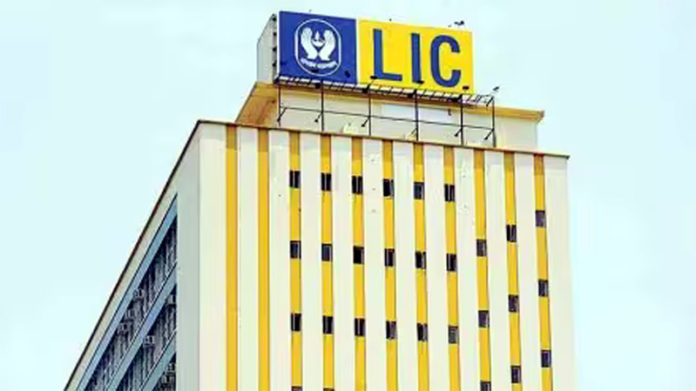 LICCC-696x391 LIC world s 3rd strongest Insurance brand