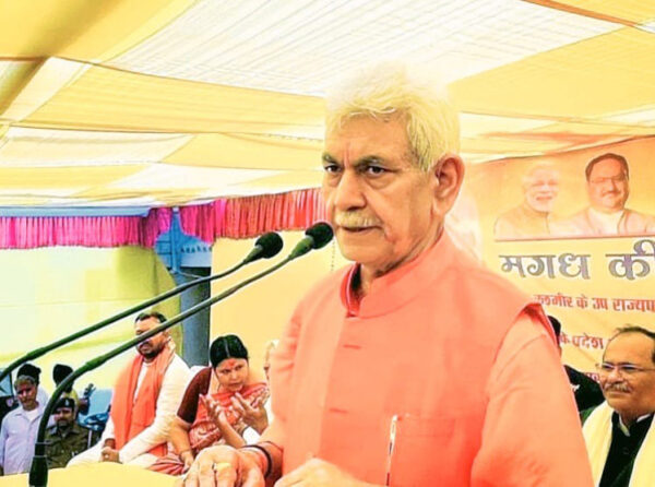 WhatsApp Image 2025-03-11 at 10.51.42 PM LG attends 'Holi Milan Samaroh' at Sendhwa, Jehanabad