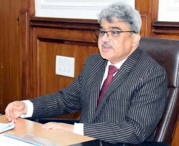 page5-6-2 J&K admin set to launch campaign against drug menace, Chief Secy reviews preparations