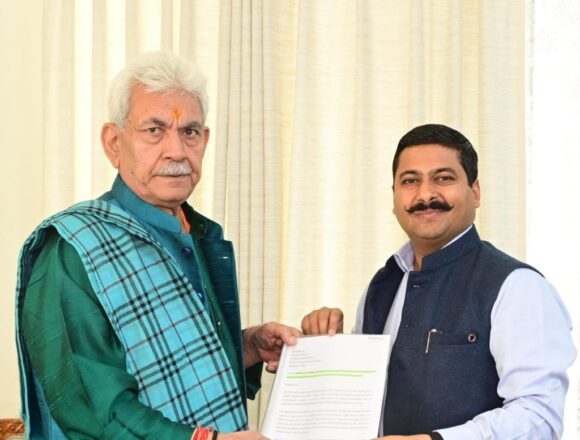 Gaurav Meets LG Sinha, Submits Memorandum On Strategic Potential Of Rare Earth Minerals In Jammu Province