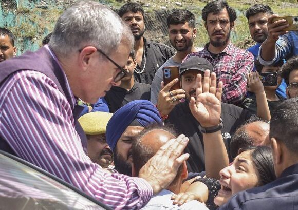 PTI04_22_2025_000059A-696x409 CM Omar Meets Flood, Landslide-Hit Victims In J&K’s Ramban