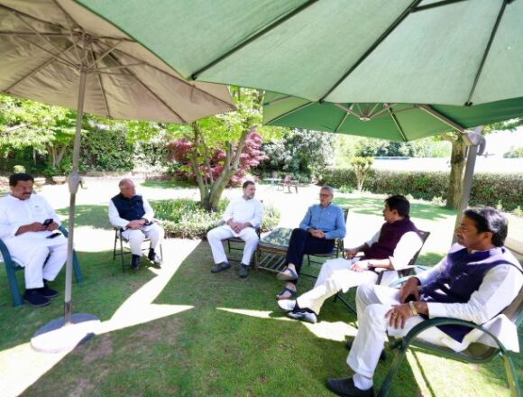 Pahalgam Attack: Rahul Meets CM Omar Abdullah