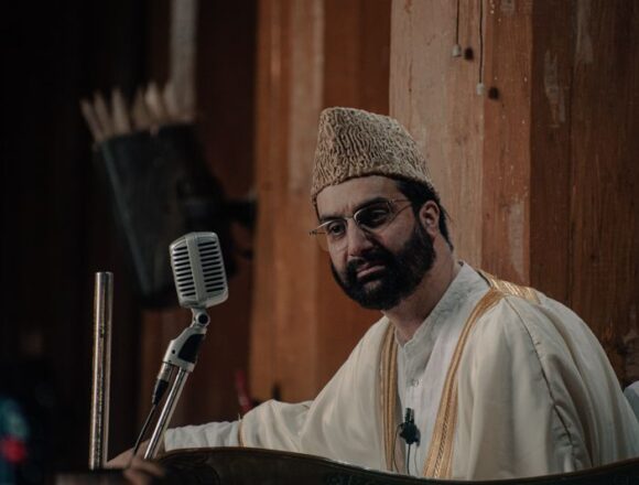 In a first, devotees observe 1-minute silence at Jamia Masjid to express sololidarity with Pahalgam terror victim