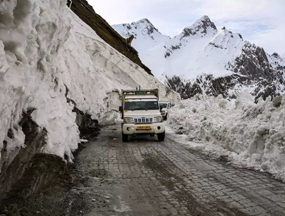Zojila-Srinagar-Leh-Highway Zojila Pass reopens in record 33 days, Leh-Srinagar National Highway thrown open