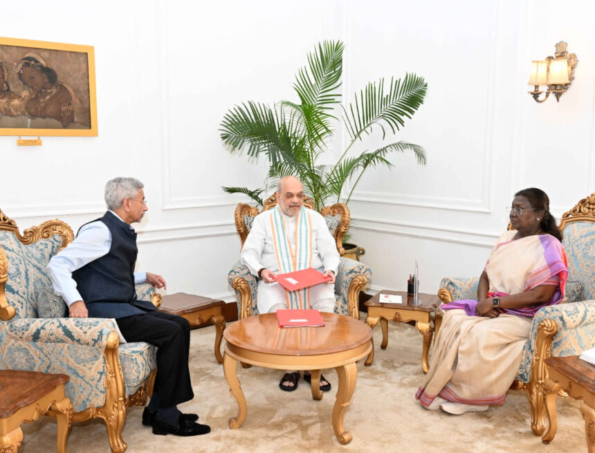 amit-shah-7 Home Minister Amit Shah, EAM S Jaishankar Meet President Murmu