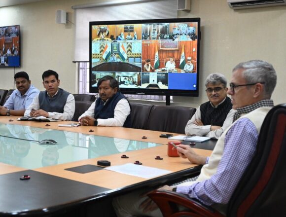 CM Omar Abdullah Meets Officials From Border Districts As Pakistan Resorts To Shelling