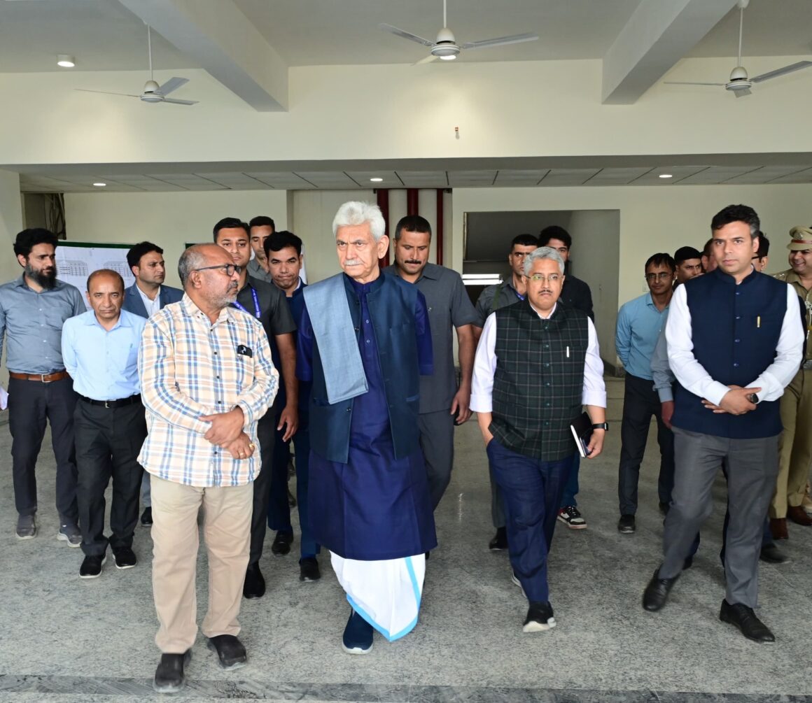 Lieutenant Governor conducts on-site inspection of Shri Amarnath Ji Shrine Board’s Office & Yatri Niwas at Pantha Chowk