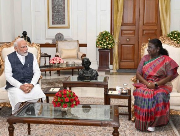 PM Modi Meets President Murmu, Briefs Her On Operation Sindoor