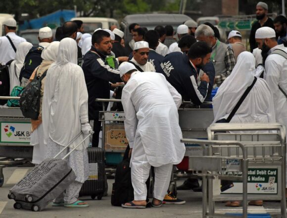 HAJJ-2025-21 (1) Kashmiri Hajis’ Stay Cut Short Amid Flight Restrictions; 640 Pilgrims Affected