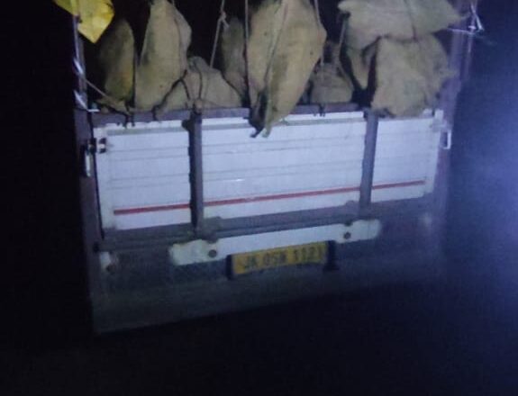 IMG-20250606-WA0013 Joint Operation by J&K Police and Forest Department Leads to Major Seizure of Illicit Forest Produce