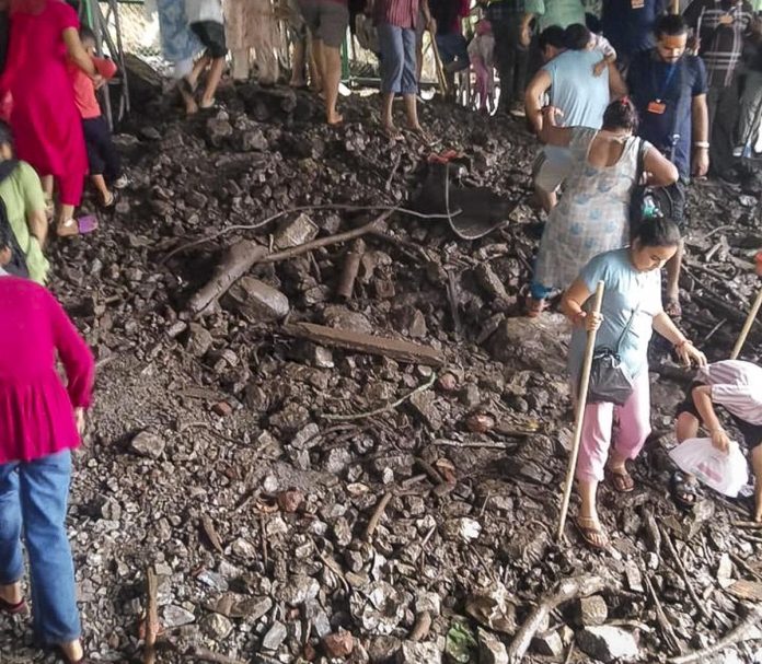 KATRA-696x607 Landslide hits new Vaishno Devi track; remains shut for 2nd day; chopper service suspended
