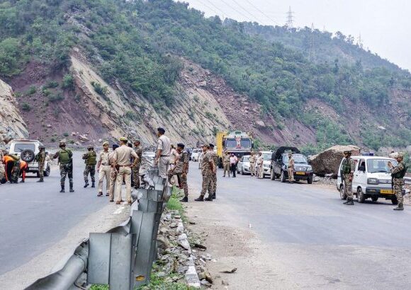 Jammu And Kashmir | Security Forces Conduct Joint Mock Drill Ahead Of Amarnath Yatra