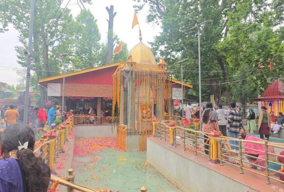 Leaders In Kashmir Hail Kheer Bhawani Mela Turnout; Seek Pandits’ Return To Valley
