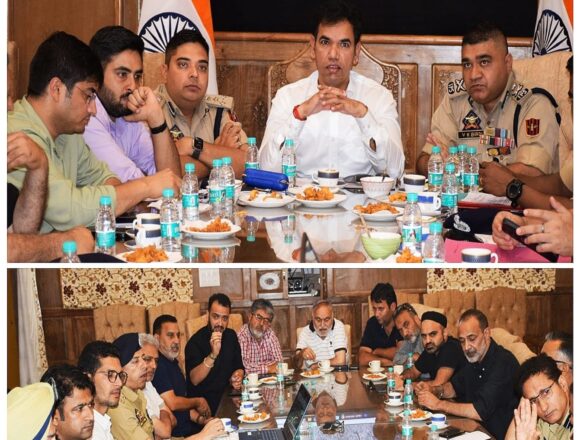 Div Com Kashmir, IGP Kashmir hold meeting with Shia Associations for smooth observance of Muharram ul Haram