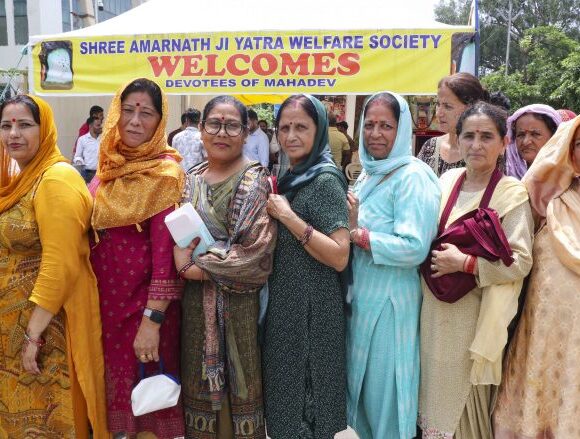 Fresh Batch Of 6,639 Pilgrims Sets Out For Amarnath Shrine From Jammu Base Camp