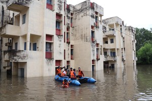 2025_8$LargePhoto24_Aug_2025_24082025173738 J&K: SDRF teams conduct disaster management Ops in waterlogged areas of rains hit Jammu