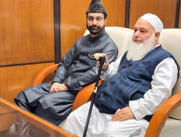 638909060372908101_image_-_2025-08-16T142347.653 Mirwaiz Umar Farooq Expresses Grief over Demise of Maulana Rahmatullah Mir Qasmi’s Mother