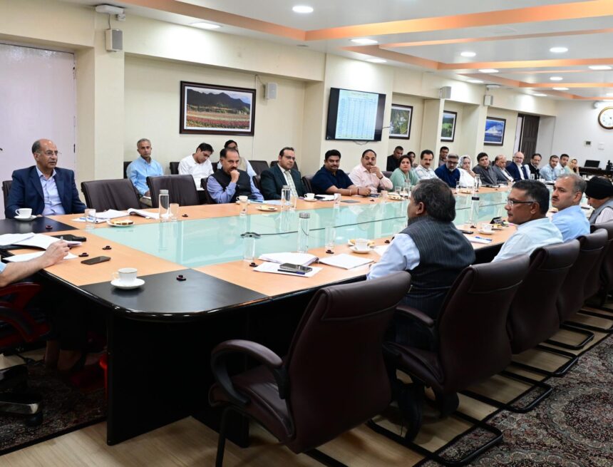 638912705062456134_CM_Omar_Abdullah_calls_for_increasing_coverage_under_social_inclusion_schemes-20-2 CM Omar Abdullah calls for increasing coverage under social inclusion schemes