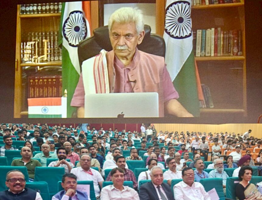 Oplus_0 Lieutenant Governor delivers inaugural address at 22nd Foundation Day of Shri Mata Vaishno Devi University