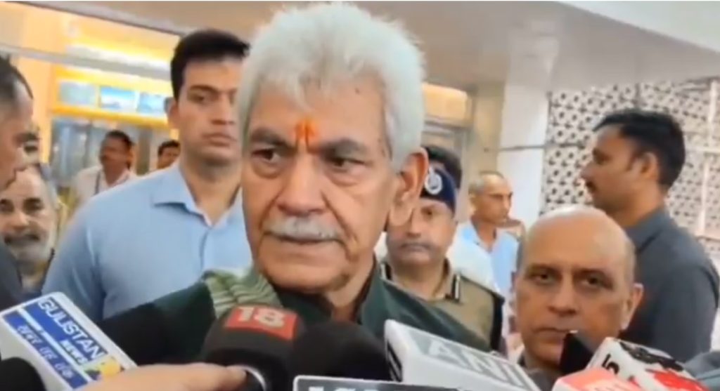 lg-19-1024x557 LG Manoj Sinha visits GMC Jammu, Meets Kishtwar Cloudburst Injured