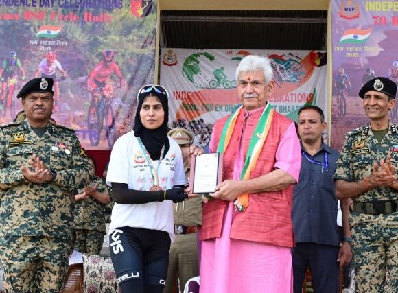 LG Felicitates 79 Cyclists Of BSF’s ‘Pedal For Ek Bharat, Shreshtha Bharat’ Rally To Celebrate 79th Independence Day