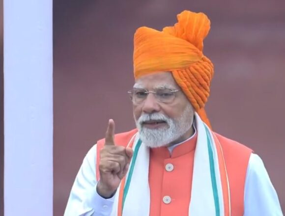 PM Modi Delivers 103-Minute I-Day Speech, Longest Ever By Any PM