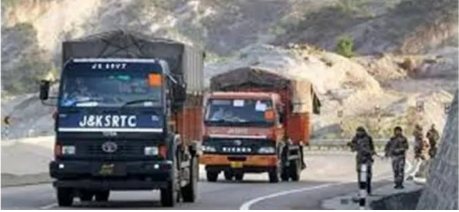 J&K govt offers SRTC trucks to fruit growers