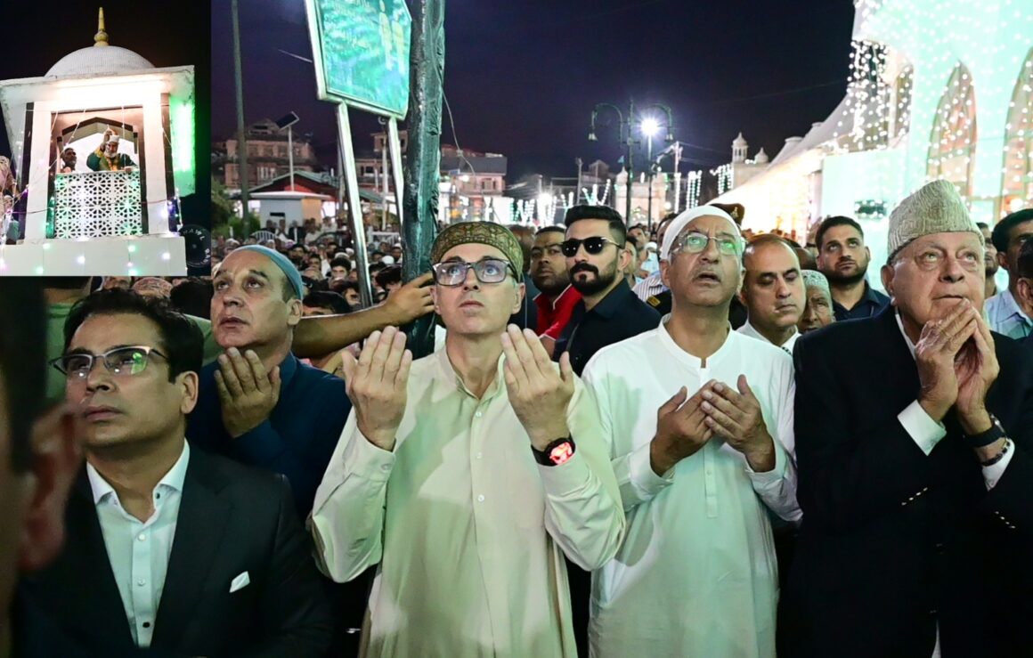 CM Omar Abdullah offers Magrib prayers at Hazratbal Shrine on Eid-e-Milad-un-Nabi (SAW)
