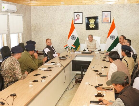 G2GGAEDWcAAiGRW-1024x617 LG Kavinder Gupta Reviews Law & Order Situation in Ladakh