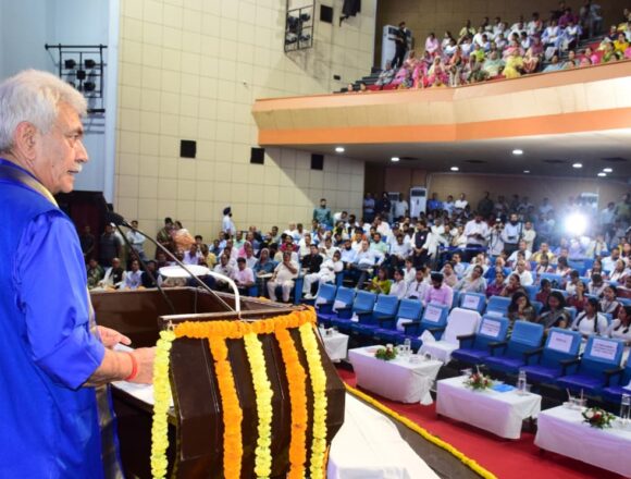 Lieutenant Governor attends 'Sewa Parv' celebrations organised by Housing & Urban Development Department