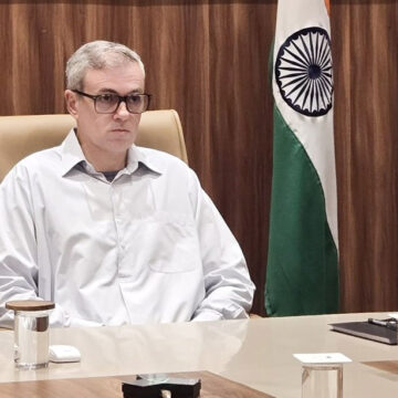 cm-omar CM Omar Abdullah greets people on Urs of Sheikh-ul-Alam (RA)