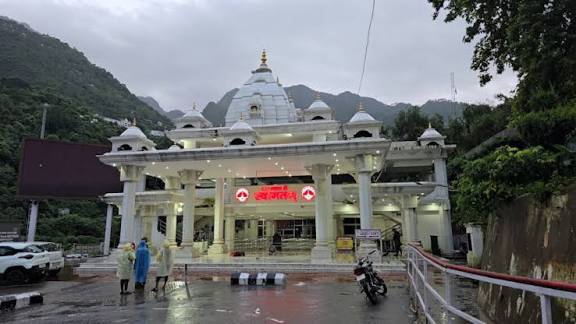Mata Vaishno Devi Pilgrimage Resumes After 3-Week Halt