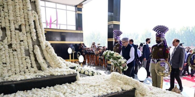 CM Omar Abdullah pays tributes to Police Martyrs at Zewan, Srinagar
