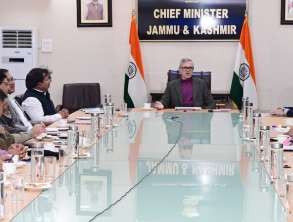 CM Omar Abdullah reviews arrangements for Darbar Move-24--2 CM Omar Abdullah reviews arrangements for Darbar Move