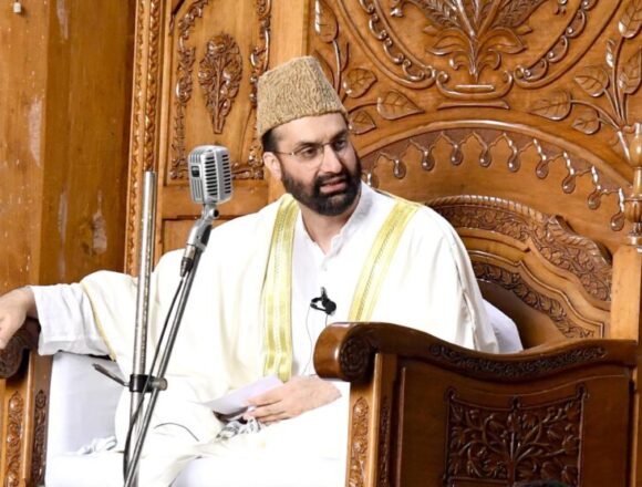 Mirwaiz-Umar-Farooq-e1726452241917 (1) Mirwaiz Pays Glowing Tributes to Sheikh-ul-Alam (RA) on Urs; Announces Sermon at Charar-e-Sharief Next Friday