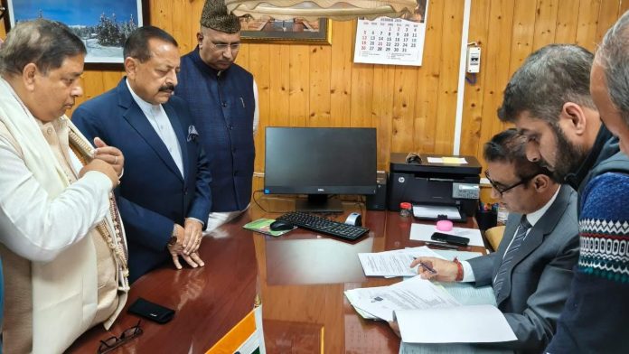 SAT-SHARMA-1-696x392 BJP’s Sat Sharma Files Nomination For Rajya Sabha Elections From Jammu & Kashmir