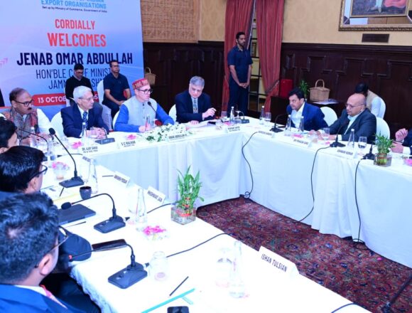 WhatsApp Image 2025-10-13 at 19.15.13_f07092fb CM Omar Abdullah stresses on attracting investment, strengthening manufacturing base in J&K