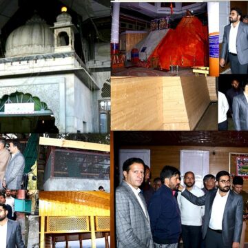 WhatsApp Image 2025-10-25 at 20.22.22_4e630ead DC Srinagar visits Shrine of Makhdoom Sahib and Sharika Devi Temple