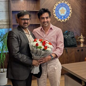 WhatsApp Image 2025-10-25 at 20.30.21_3d25877e Satish Sharma interacts with BCCI President
