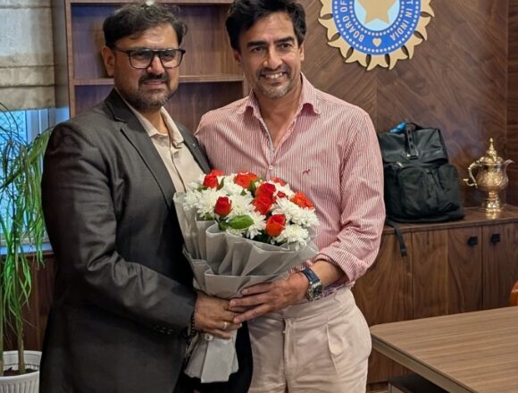 WhatsApp Image 2025-10-25 at 20.30.21_3d25877e Satish Sharma interacts with BCCI President